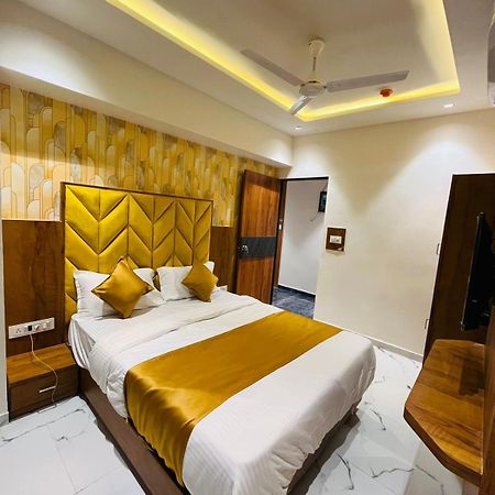 Hotel Paramount Villa Gandhinagar Zewnętrze zdjęcie