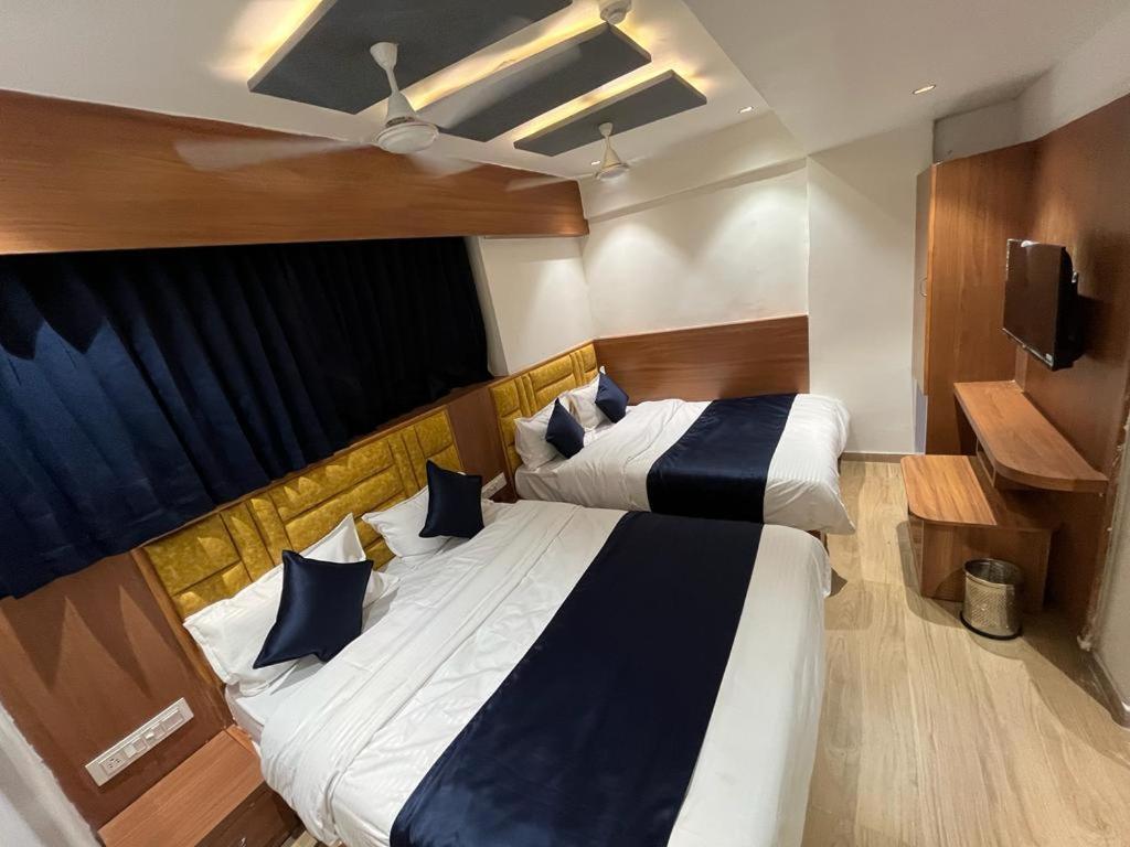 Hotel Paramount Villa Gandhinagar Zewnętrze zdjęcie
