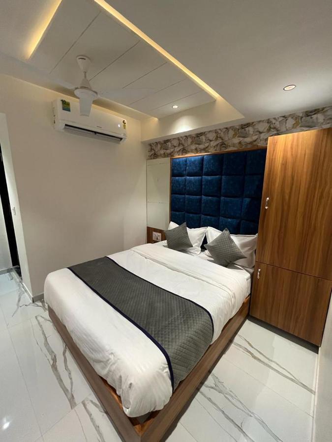 Hotel Paramount Villa Gandhinagar Zewnętrze zdjęcie
