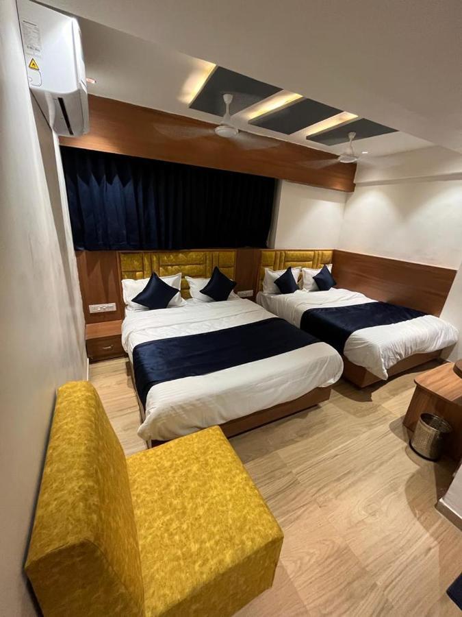 Hotel Paramount Villa Gandhinagar Zewnętrze zdjęcie