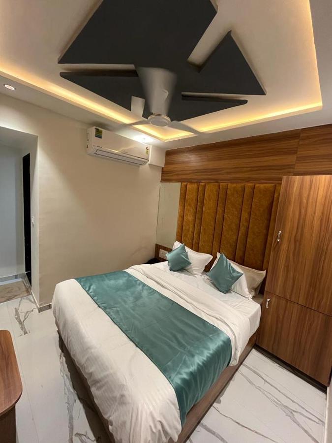 Hotel Paramount Villa Gandhinagar Zewnętrze zdjęcie